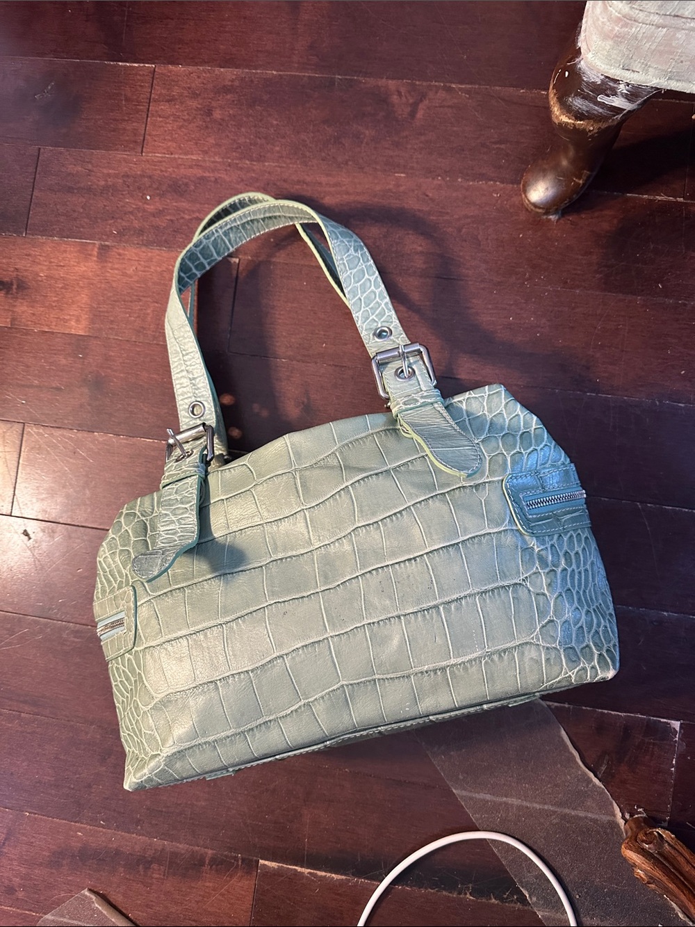 12/6.5/8” NWOT Italian Embossed leather Bag,, Francesco Biasia MSRP  $1000 CAD